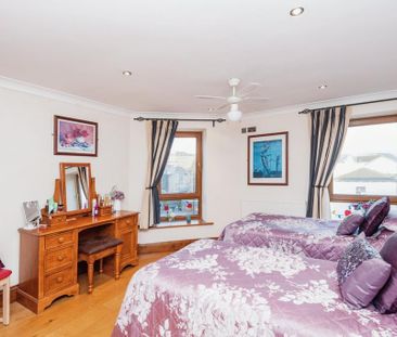 3 bedroom penthouse to rent - Photo 4
