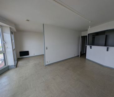 Location Appartement 1 pièce 49m² - Photo 2