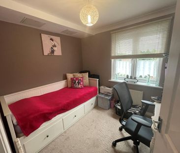 St. Josephs Green, Welwyn Garden City - Photo 1