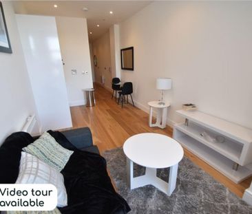 Studio to rent - Photo 2