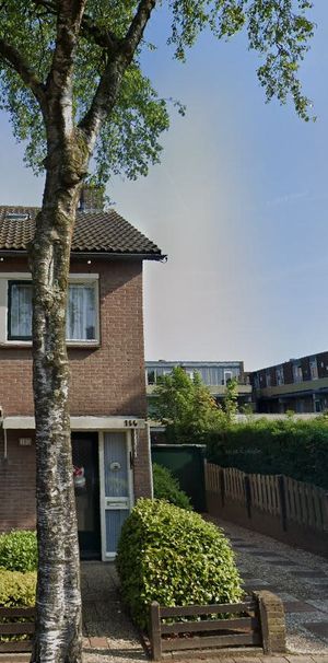 Hoekwoning - Photo 1