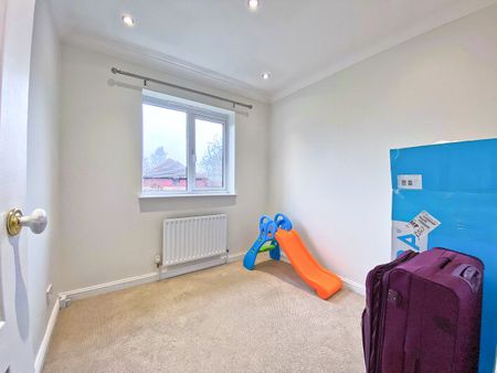 Ellen Drive, Fleet, Hampshire, GU51 - Photo 5