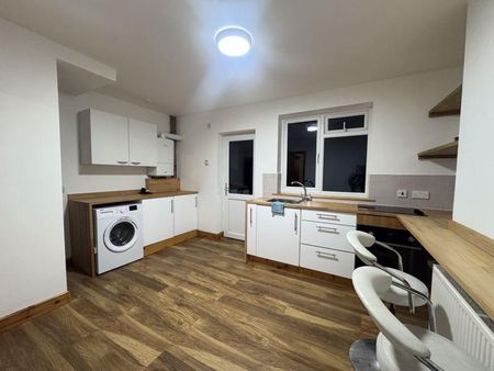 2 bedroom terraced house to rent - Photo 5