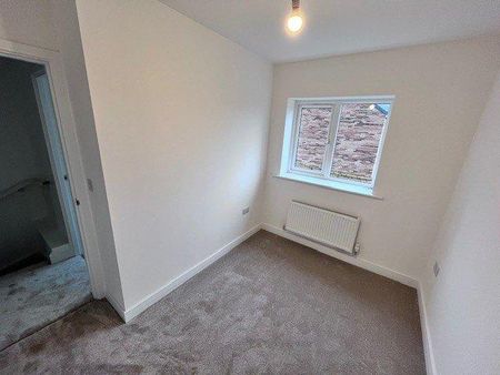 3 bedroom end of terrace house to rent - Photo 5