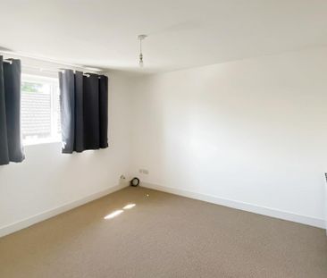 2 Bedroom Apartment to Rent in Lovell Court, Irthlingborough, North... - Photo 5