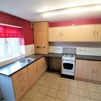 2 bedroom property to rent in Bilston - Photo 4