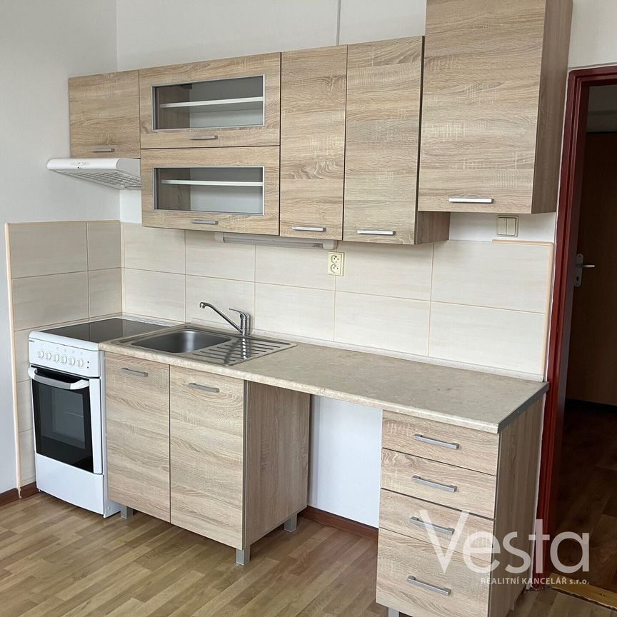 Pronájem bytu 2+1 54 m² - Photo 1