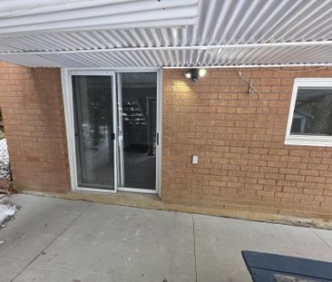 For Lease - 62 Davis Crescent Unit# 26, Halton Hills, Ontario - Photo 6