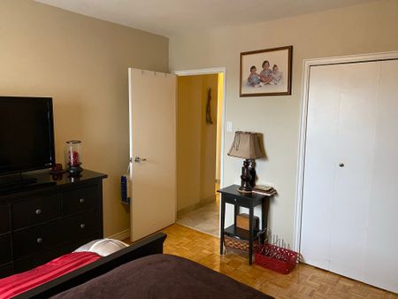 2 bedroom - Photo 2