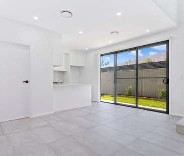 Near New Townhouse - Photo 2