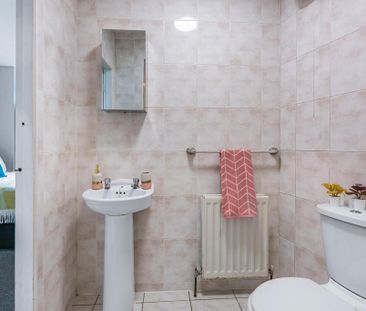 1 bedroom flat to rent - Photo 6