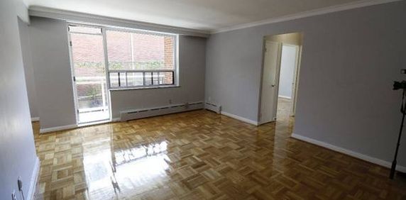 Rent $2675 -2 bedroom apartment. Yonge-Eglinton. Close to subway - Photo 2