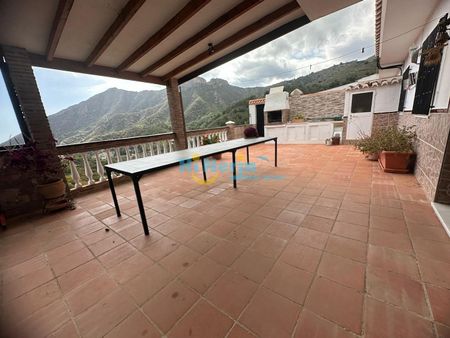 2 BEDROOM COUNTRY HOUSE WITH TERRACE AND POOL - RIO DE LA MIEL (NERJA), LONG TERM RENTAL - Foto 2