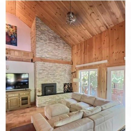 Condo cathédrale - Photo 1