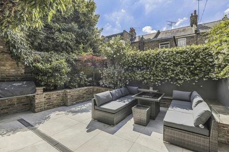St. Stephens Avenue, Shepherds Bush, W12 - Photo 4