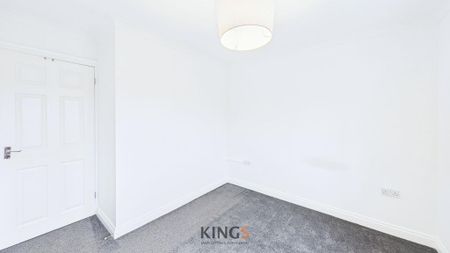 2 bedroom terraced house to rent - Photo 4