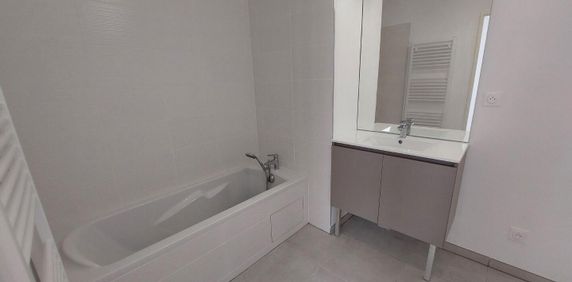 location Appartement T2 DE 53.47m² À BRIGNAIS - Photo 2
