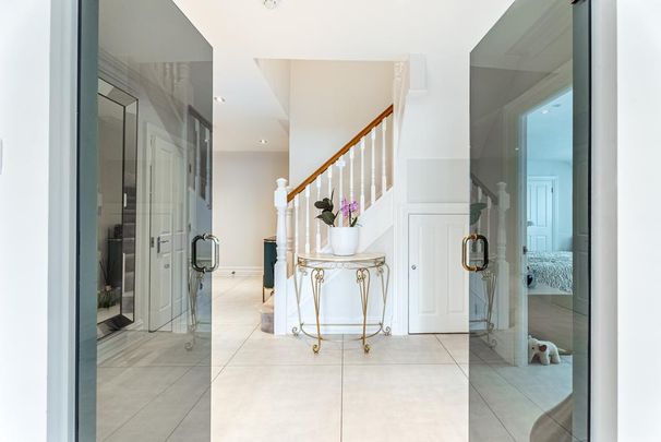 3 bedroom apartment to rent - Photo 1