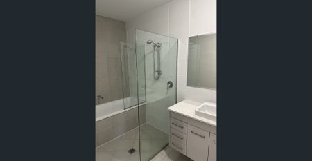 3 Bedroom Unit in Wondunna - Photo 3