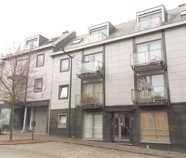 Instapklaar dakappartement te Ukkel - Photo 1