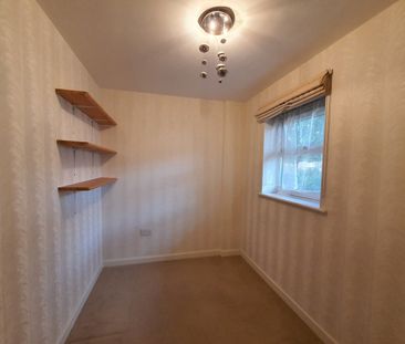 3 Bed Maisonette, Blue Moon Way, M14 - Photo 4