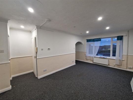 2 bedroom maisonette to rent - Photo 1