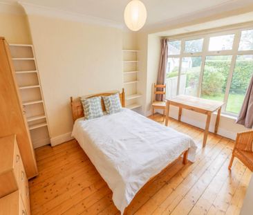 3 St. James' Drive - Photo 4