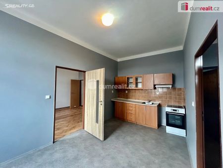 Pronájem bytu 2+1 86 m² - Fotografie 4
