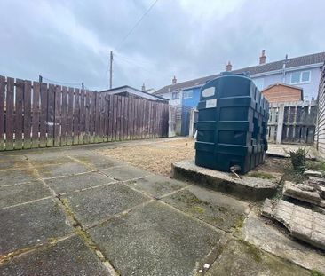 26 The Cherry Walk, Carrickfergus, BT38 8EP - Photo 2