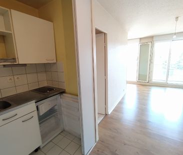 Location Appartement 2 pièces 33m² - Photo 3