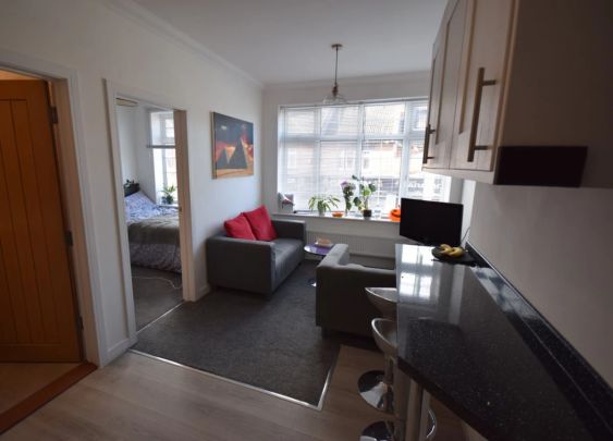 To Rent Charminster Road, Charminster, Bournemouth, BH8 £1,695 pcm Tenancy Info - Photo 1