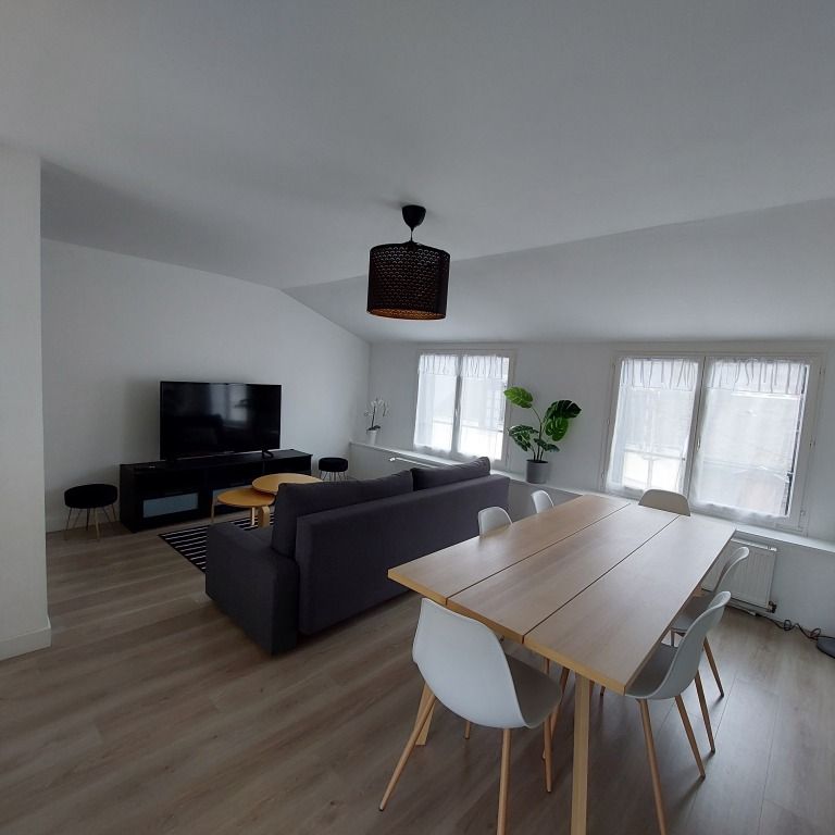 Location Appartement 4 pièces 69m² LE TREPORT 76470 - Photo 1