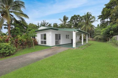 Fully Air Conditioned and Fully Tiled - Solar - Single Carport - Photo 5