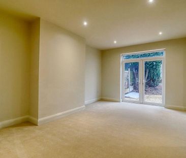 4 bedroom detached house to rent - Photo 1