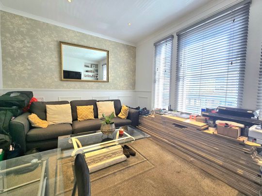 1 Bedroom Apartment, Greyhound Road, London - Photo 1