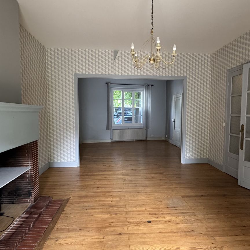 Location Maison 7 pièces 185m² MARMANDE 47200 - Photo 1