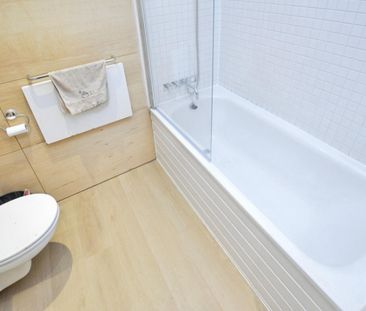 1 bedroom Flat To Let Total Size: 485 SQ FT - Photo 1