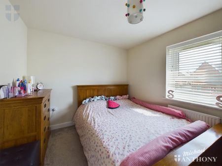 3 bedroom semi-detached house to rent - Photo 4