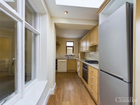 129 Rushfield Avenue, Belfast, BT7 3FR - Photo 5