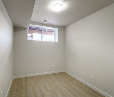 106 Renfrew - Photo 4