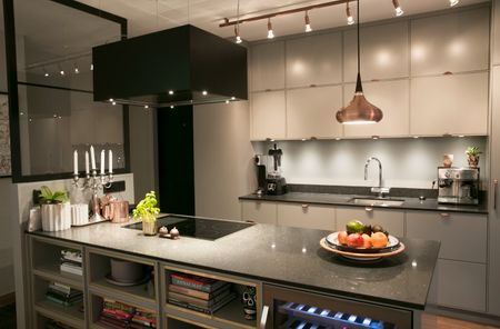 Lägenhet med dubbla balkonger och två arbetsstationer och öppen planlösning - Photo 3