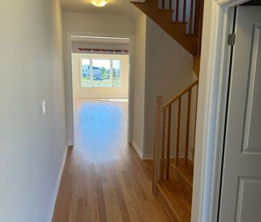 For Lease - 33 Rochester Drive, Barrie, Ontario - Photo 4