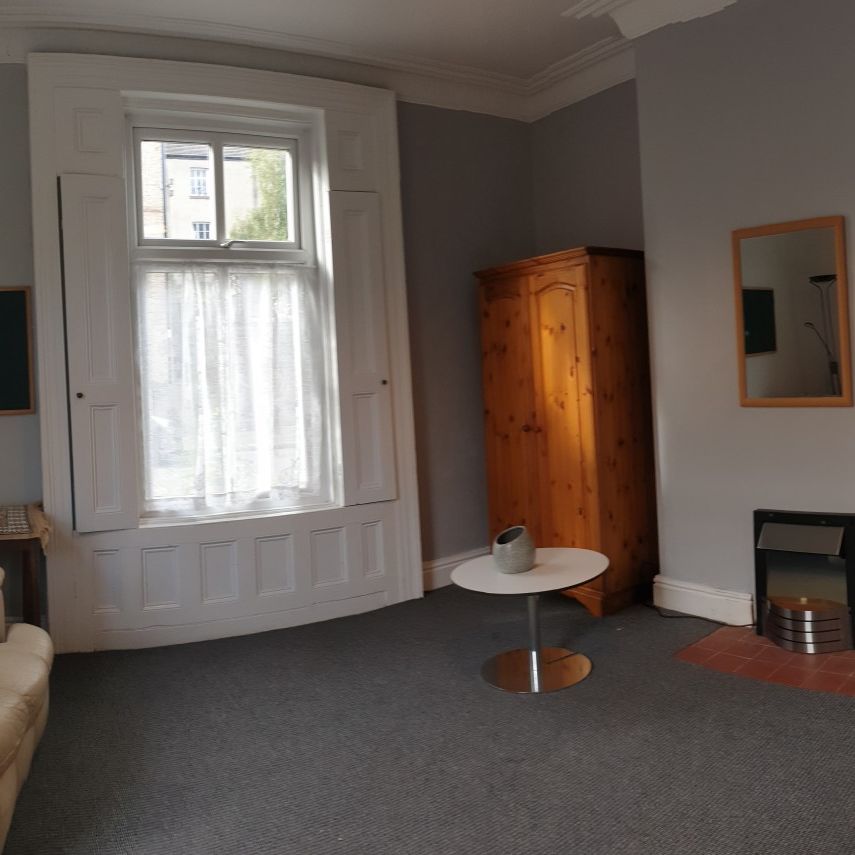 5 Bedroom House to Rent in Sheffield - Photo 1