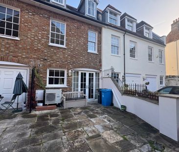 Thames Street - Photo 2