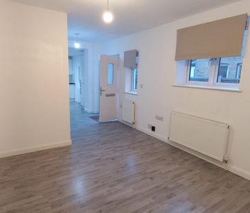 York Road, SS1 - Photo 2