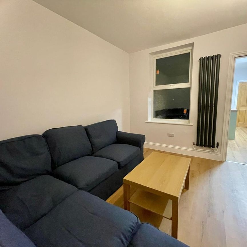 Room in a Shared House, Douglas Road, BS7 - Photo 1