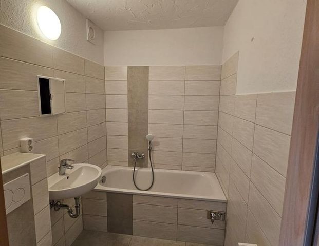 Geräumige Single-Wohnung - Photo 1