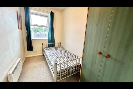 2 Bed Flat, Charles Place, RG1 - Photo 5