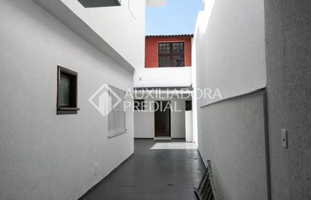Casa com 4 quartos e 380m² para alugar em Jardim do Mar, São Bernardo do Campo. - Foto 5