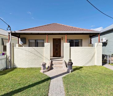 228 Vincent Street, Cessnock NSW 2325 - House For Rent | Domain - Photo 3